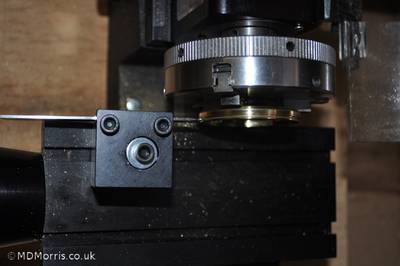 Using a cut-off tool to put the gasket groove into the top section